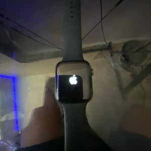 Apple Watch Series 6 brand new all you have to do is connect your phone to it